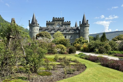 Inveraray Castle & Loch Lomond Private Day Tour