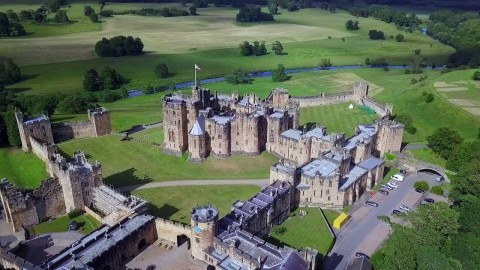Alnwick Castle & Northumberland Coast