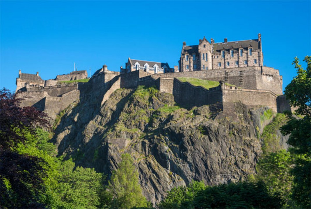 Private Walking Tour Of Royal Mile And Edinburgh Castle VisitScotland Private Walking Tour Of Royal Mile And Edinburgh Castle VisitScotland